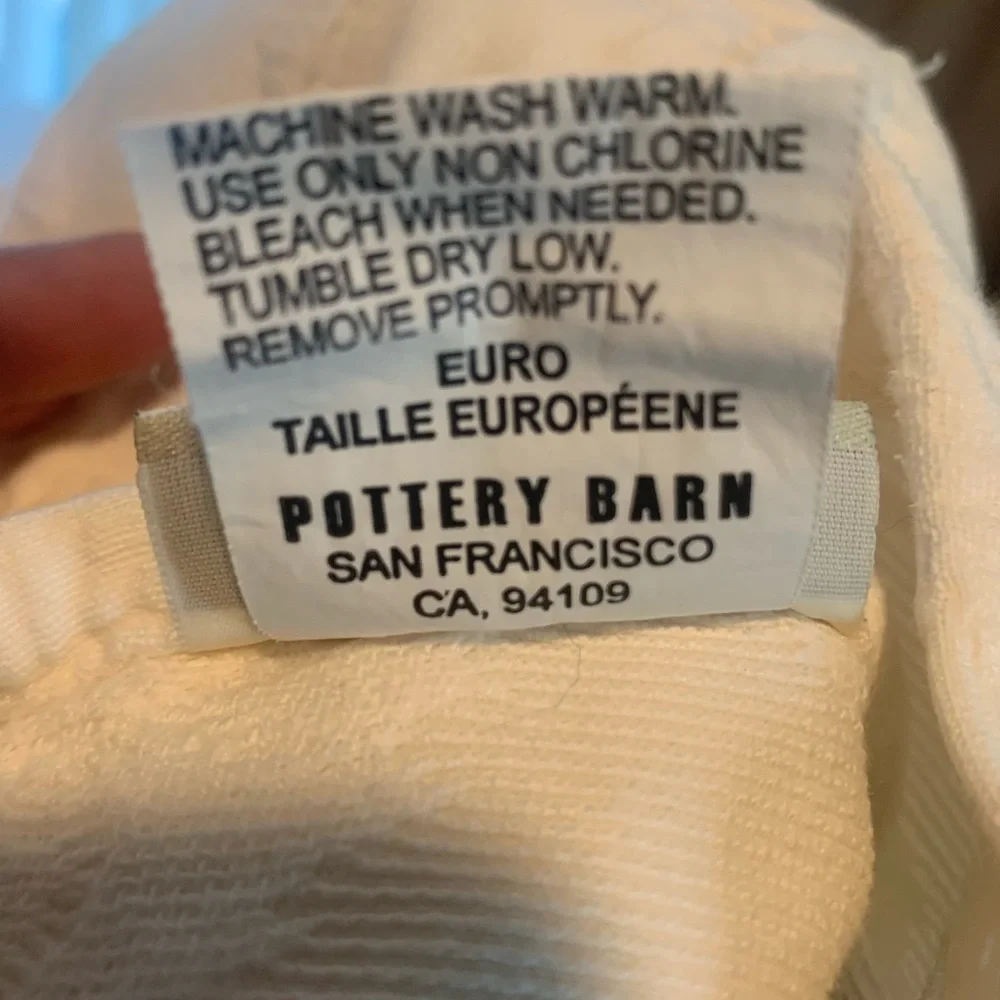 Pottery Barn King Duvet w 2 Euros